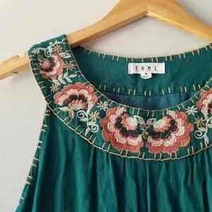 green emerald velvet dress Lark Embroidered Dress – Retrofete